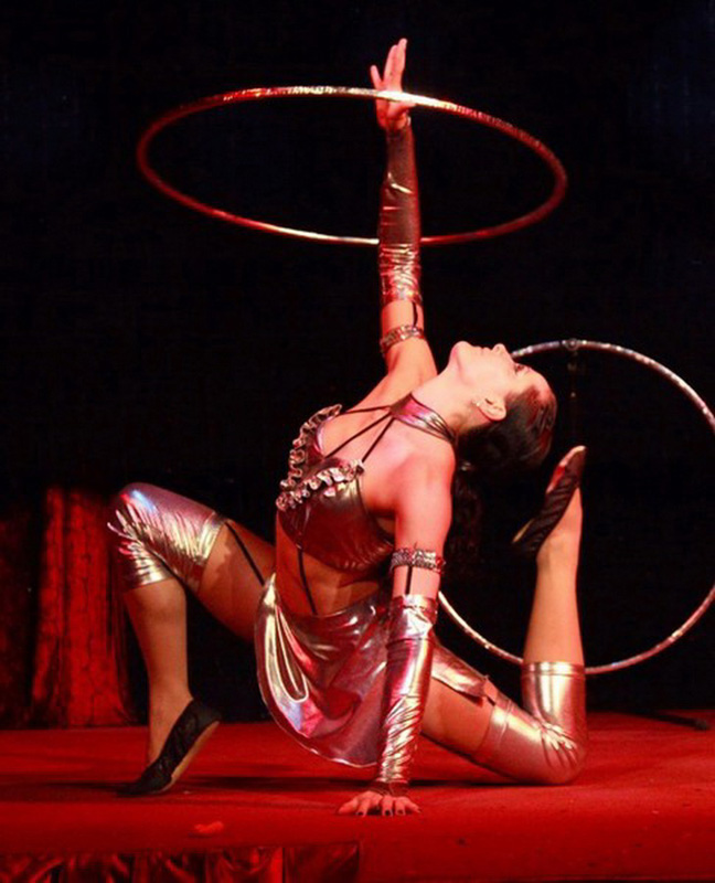 rebecca-hula1